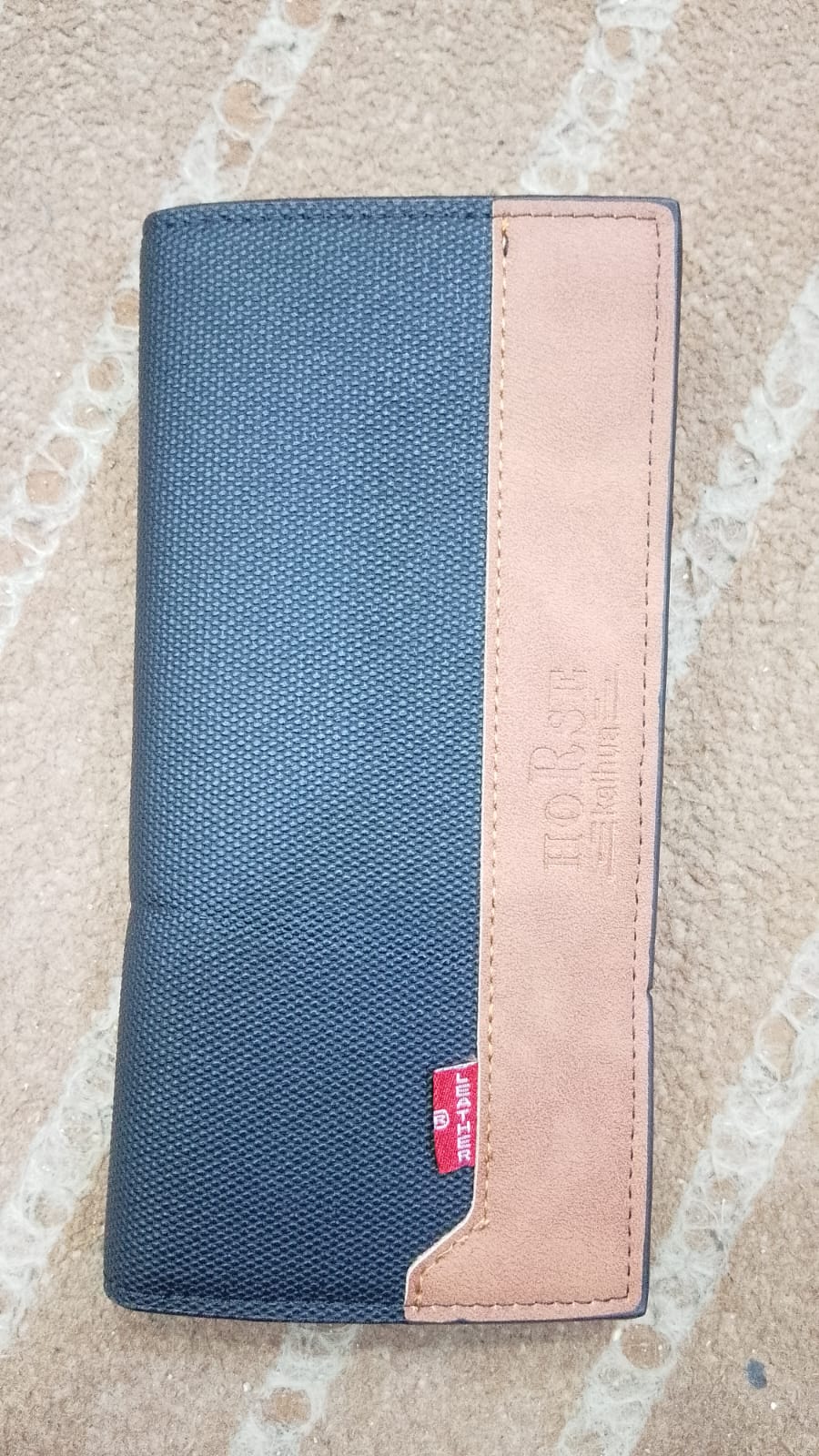 Horse Design Wallet – Stylish Slim Wallet with Durable Material and Card Storage
